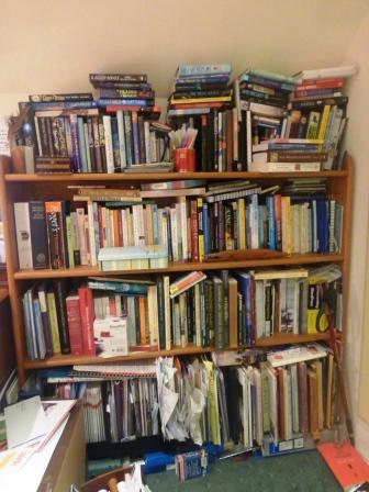 'Shelfie' of terribly messy books